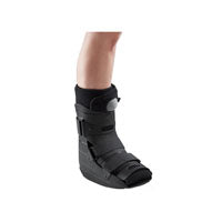 DJO Canada DJ79-95443 PROCARE Nextep Air Shortie Walking Brace